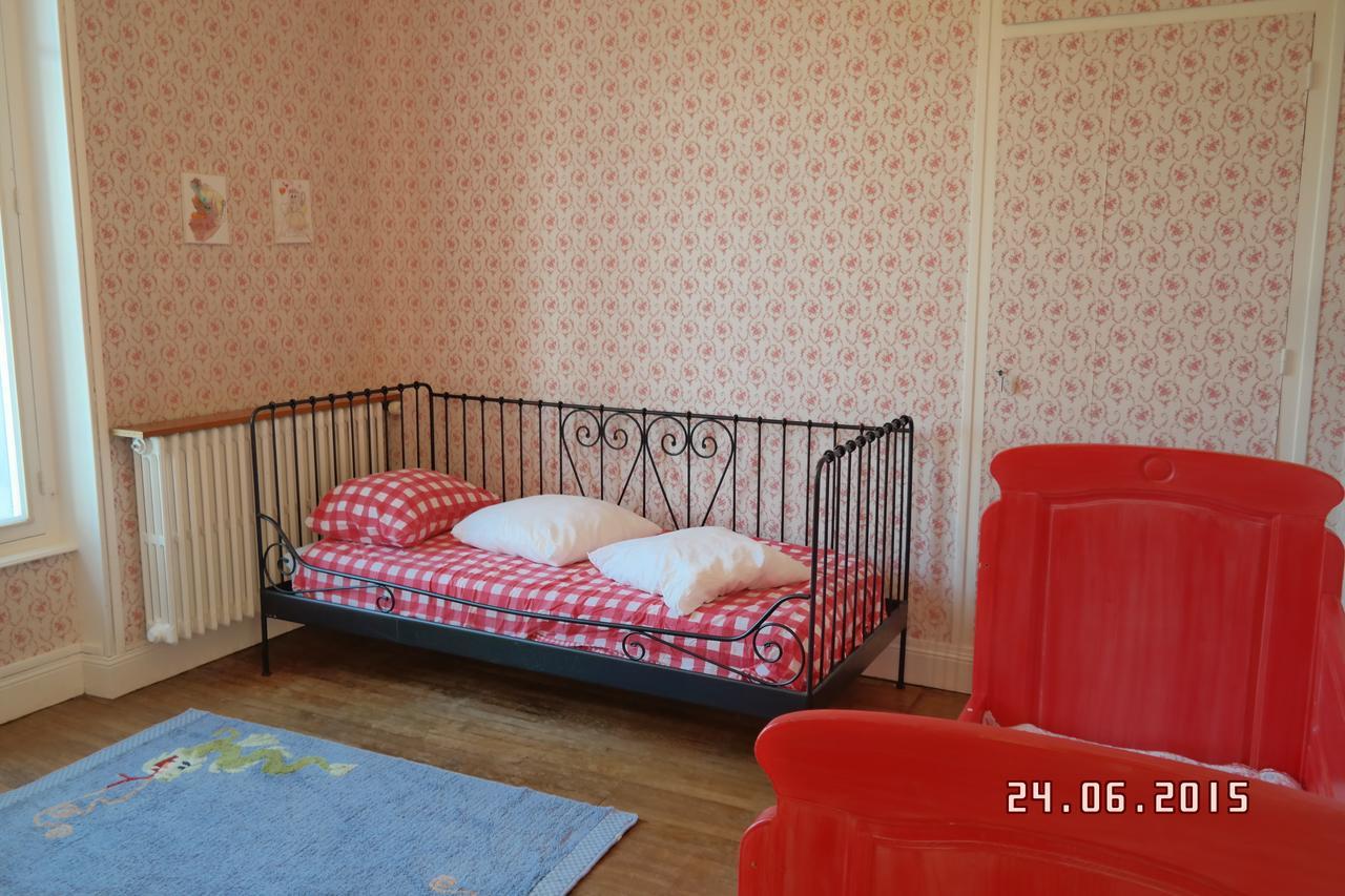 Holiday Home Villa Castel Marie Louise Néris-les-Bains Εξωτερικό φωτογραφία